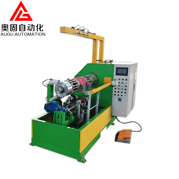 Dreirad-Reifenbaumaschine